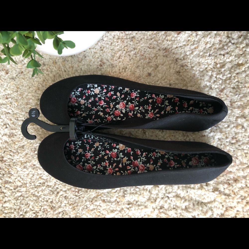 Black flats. New.